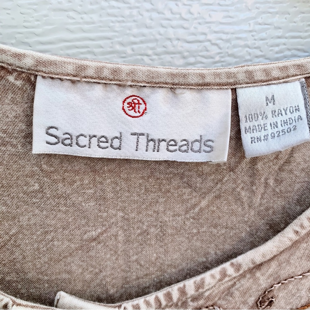 Sacred Threads Top - Picture 3 of 4